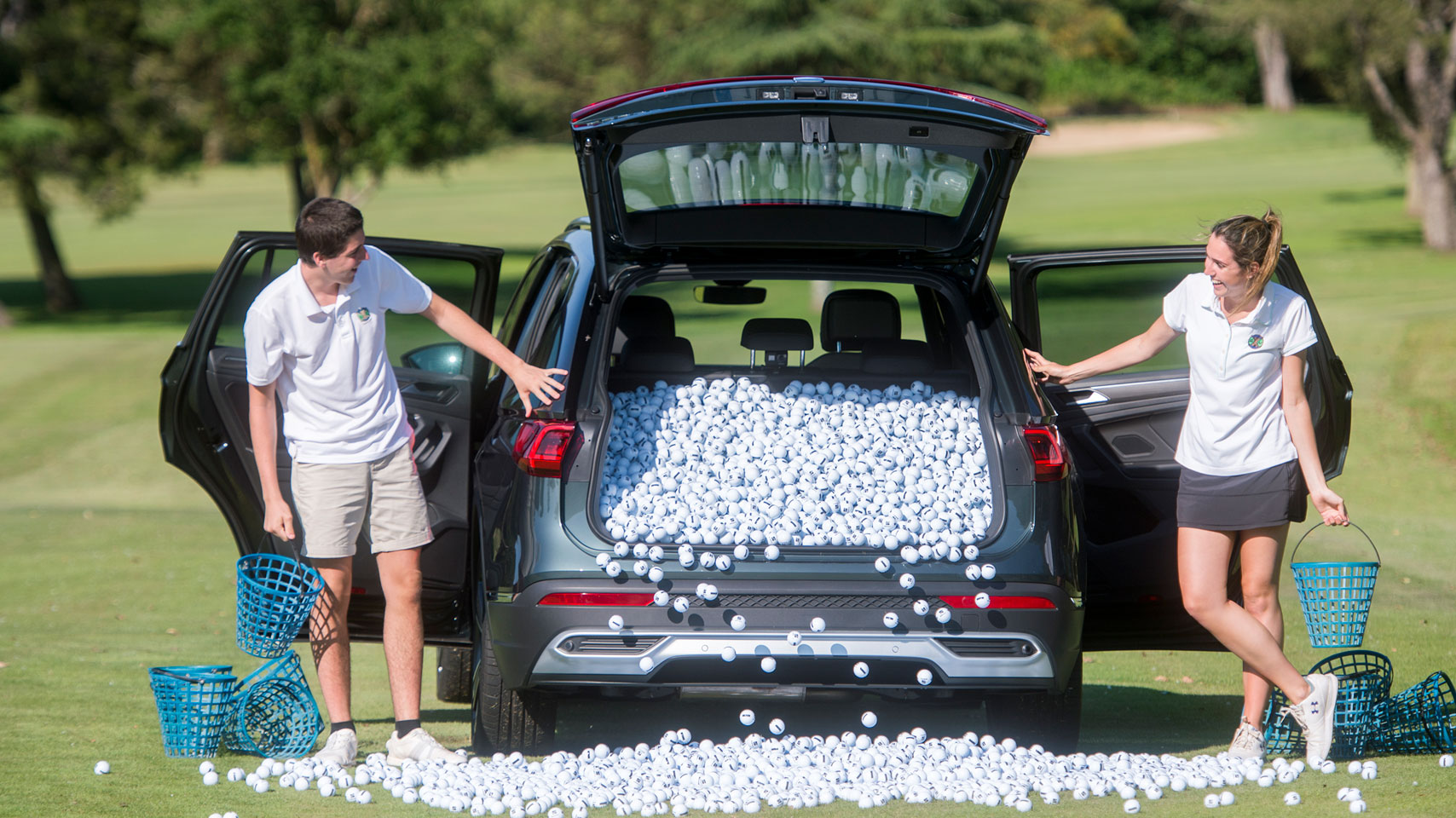 How many golf balls fit in the boot of a Tarraco