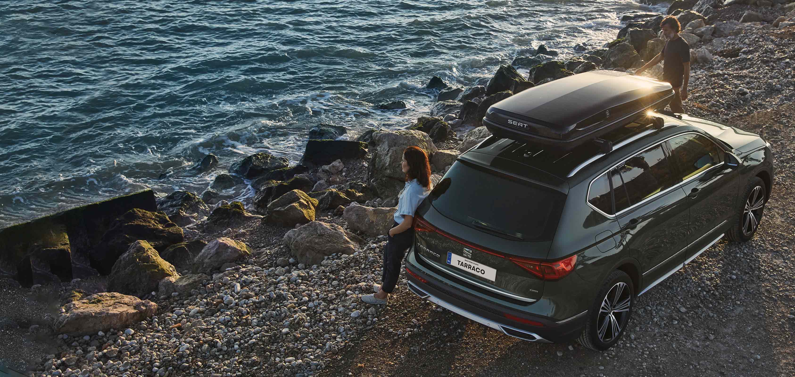 SEAT tarraco dark camouflage exterior angle front view