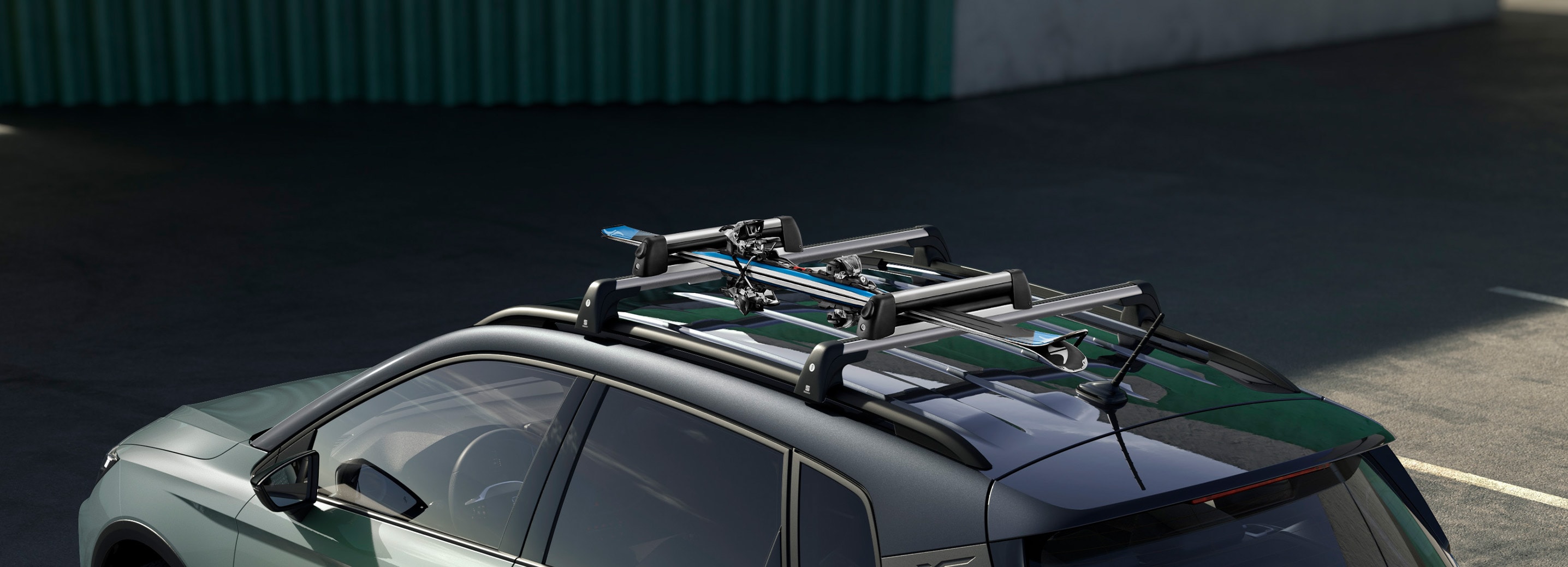 The range of accessories especially designed for SEAT Arona features bold designs to empower you to do more of what you love.