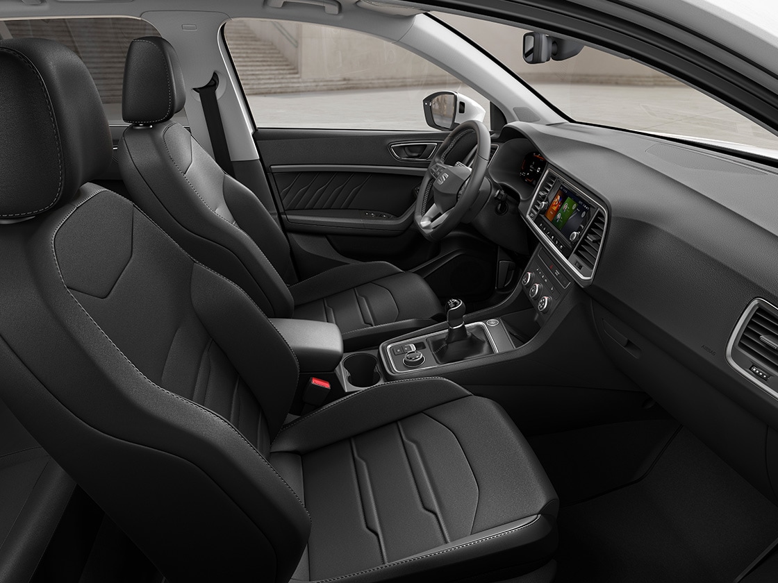 leather seats for ateca se tech with a sporty vibe and dark silver accents.