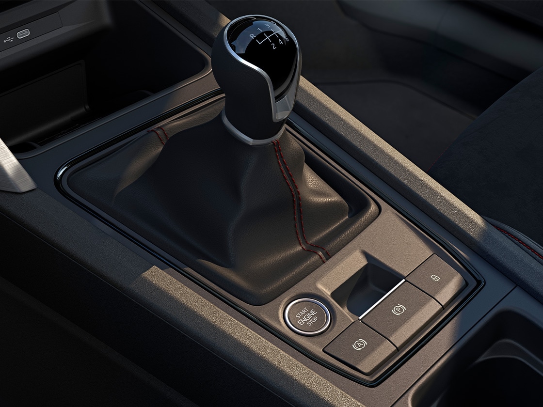 Detailed view of the wireless charger with MagSafe technology, available for the SEAT Leon SP.