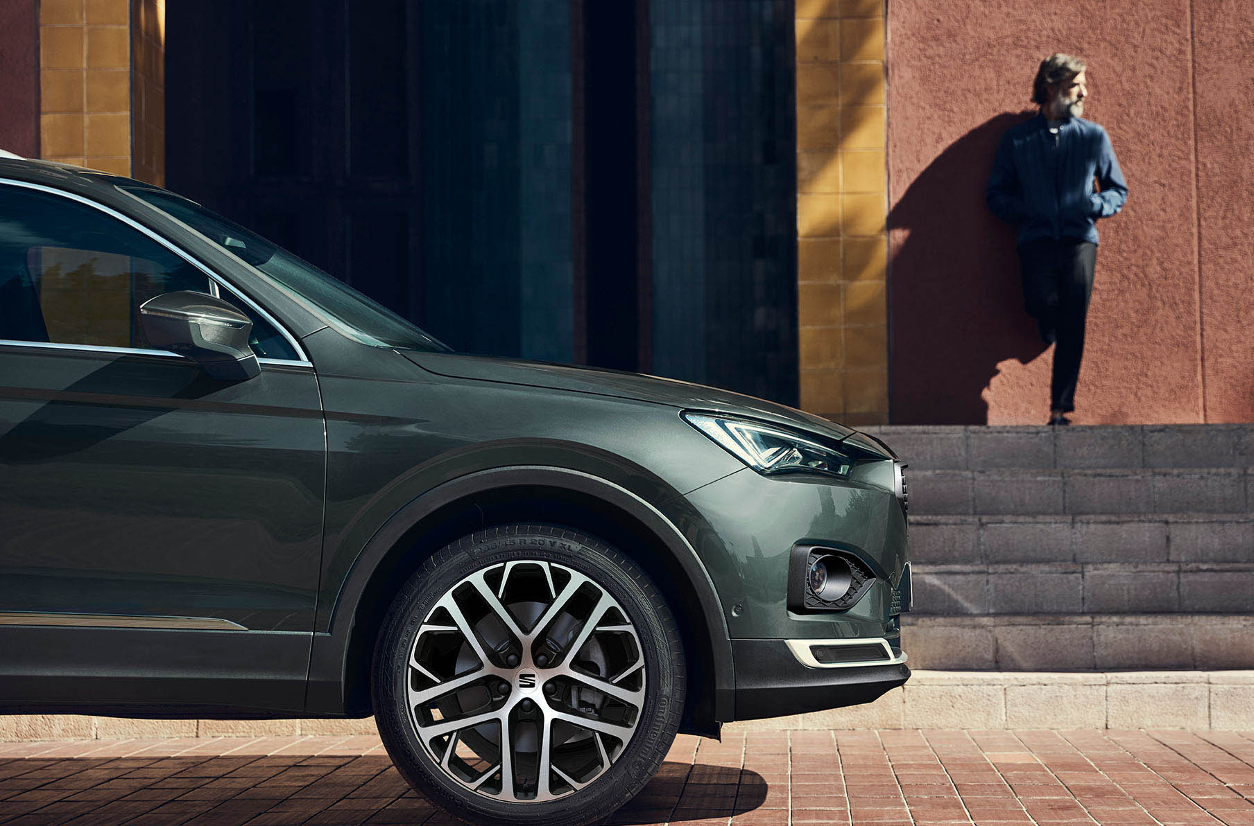 The new SEAT Tarraco XPERIENCE with 20” Nuclear Grey Alloy Wheels