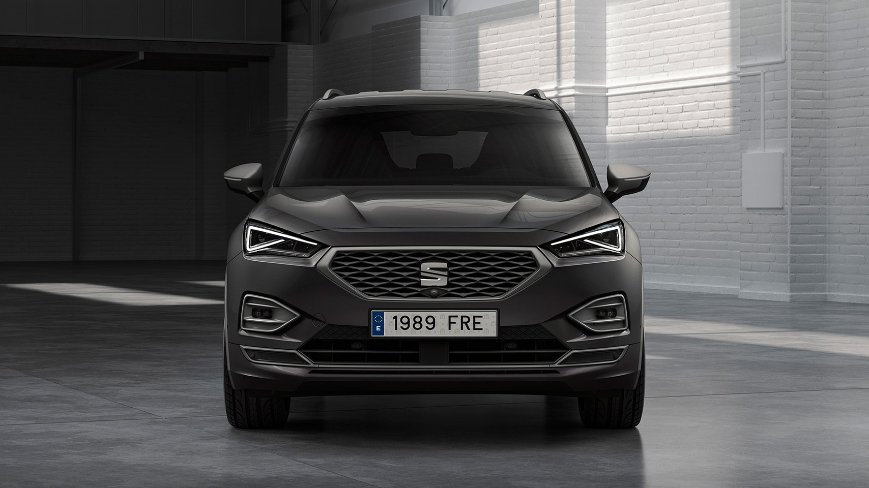 Plug in outlet hybrid seat tarraco