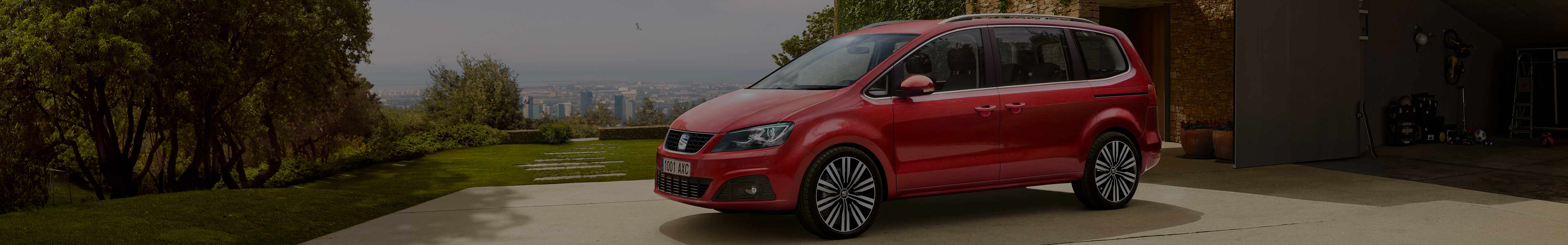 SEAT Family cars – SEAT Alhambra 7 seater MPV for family – Man opening the boot hands free technology