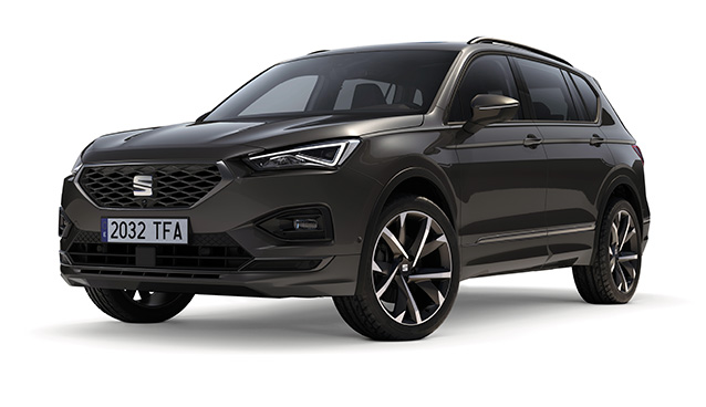 SEAT Tarraco FR Plus in colour red with 20” alloy wheels
