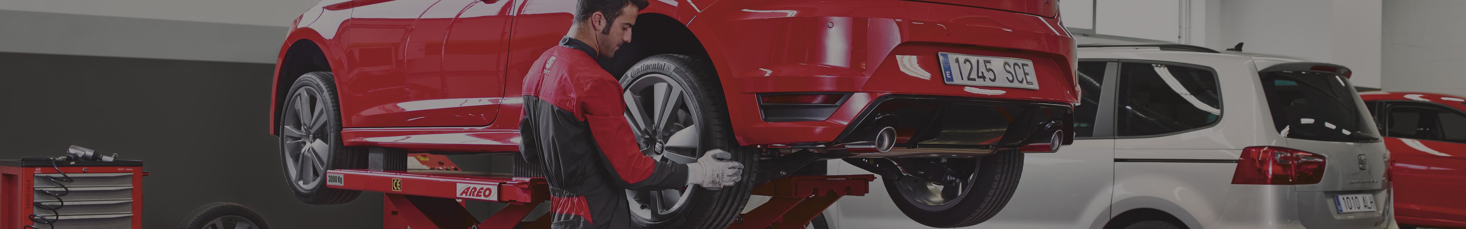 SEAT Leon 2021 having alloy wheel fitted